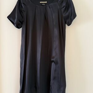 Mac & Mae Black Satin Pleated Bubble Hem Dress – Women’s Size 8/10